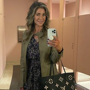 Meet your Posher, Heidi